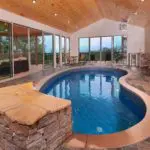 pigeon-forge-in-cabin-pool
