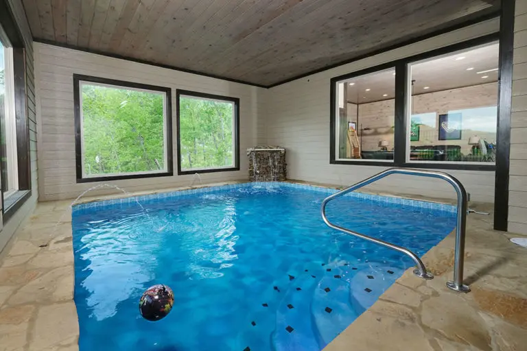 Majestic Pines Lodge