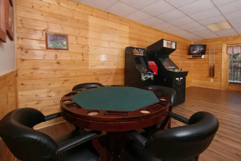 Pigeon Forge Cabin - Mountain Time - Featured