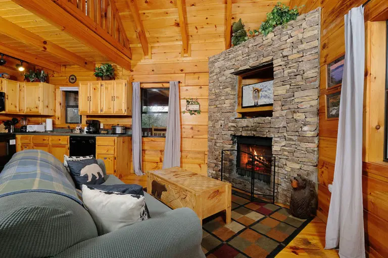 Pigeon Forge Cabin - Pigeon Forge Cabin - Stolen Moments - Featured Image