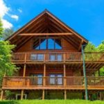 pigeon-forge-cabin-in-summer