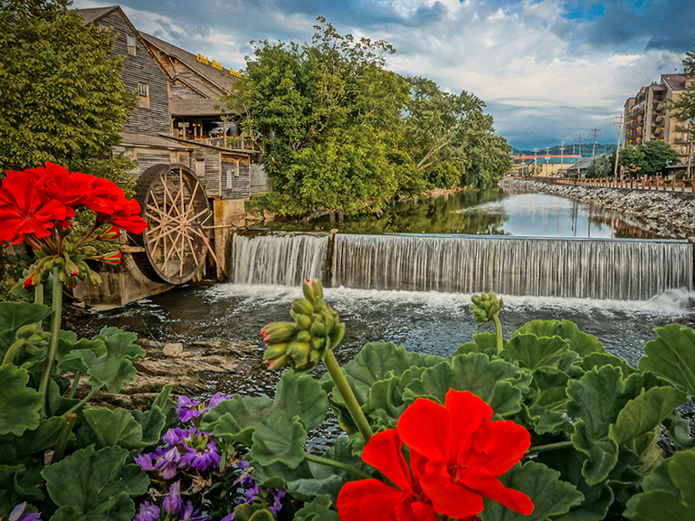 day-at-the-old-mill-pigeon-forge