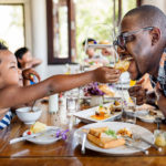 father-daughter-eat-breakfast