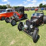 pigeon-forge-rod-run-hot-rods-in-field