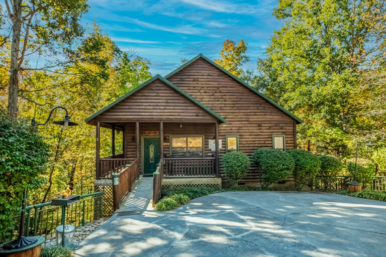 Pigeon-Forge-Hanky-Panky-Featured