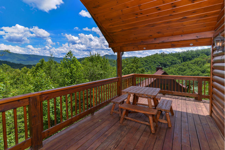 Pigeon Forge Cabin - American Pride - Featured Image