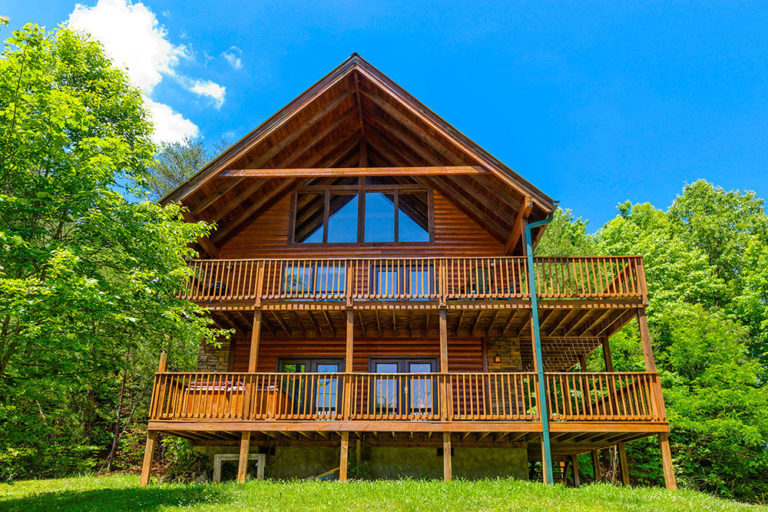 Pigeon Forge Cabin - Brink of Paradise - Featured Image