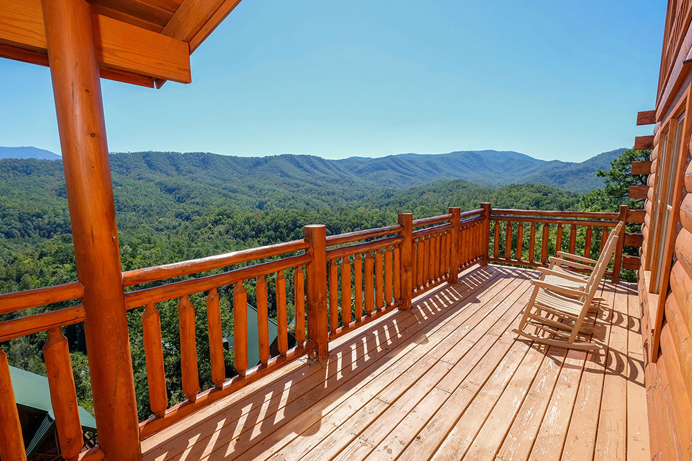 Pigeon Forge Cabin - Highland Plunge - Featured Image