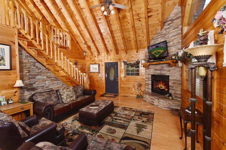 Pigeon Forge Cabin - Hooked On Love - Featured Image