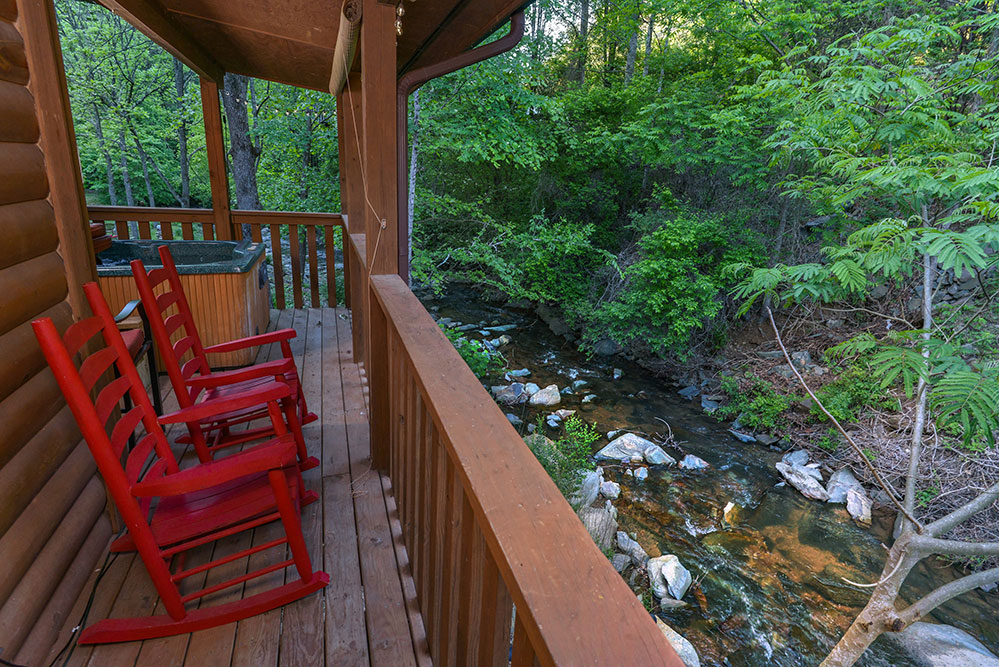 Pigeon Forge Cabin - My Cup Overflows - Featured Image
