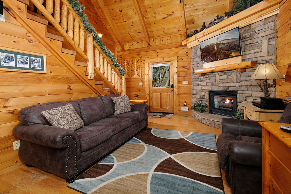 Pigeon Forge Cabin - Night Moves - Featured Image