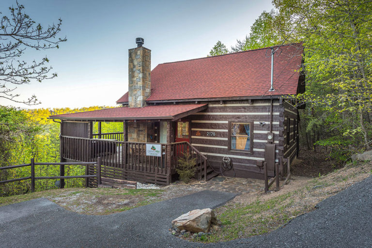 Pigeon Forge Cabin - Peak A View - Featured Image