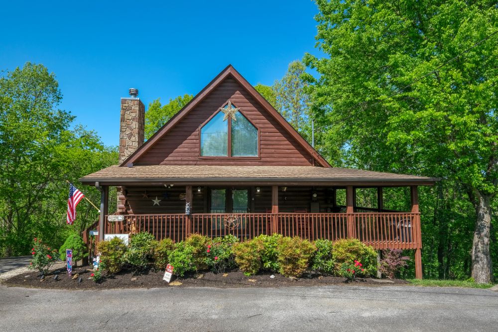 Pigeon Forge Cabin - American Eagle - Featured