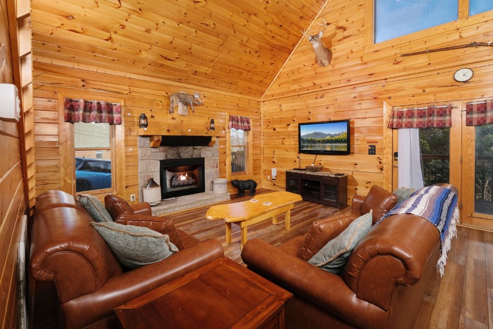 Pigeon Forge Cabin - Pioneer Place - Featured
