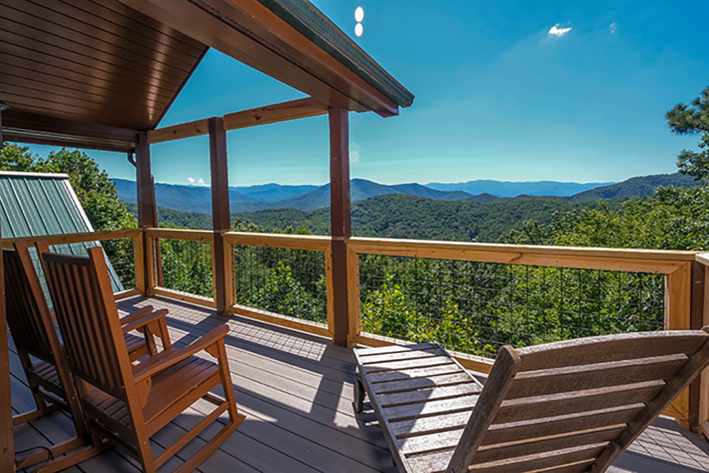 pigeon-forge-cabin-red-wolf-lodge-exterior-2-feature