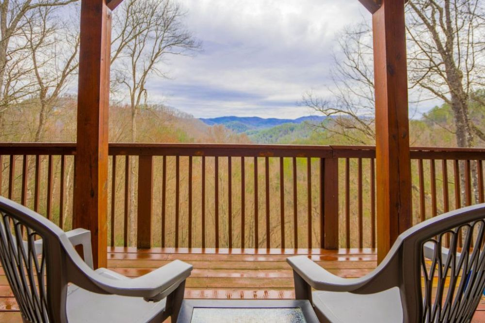 Pigeon Forge Cabin - Homestead Hideaway - Featured