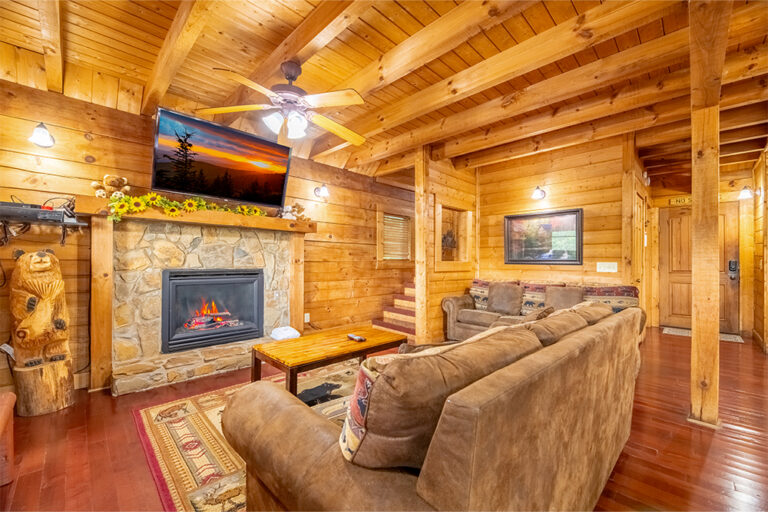 Pigeon Forge - Above it All - Featured