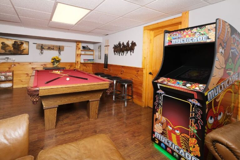 Pigeon Forge Cabin - Traveler's Rest - Featured