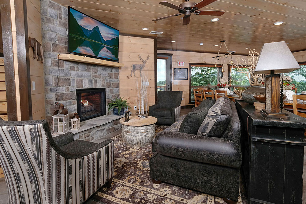 Pigeon Forge Cabin - Scenic Solitude Retreat - Featured Image