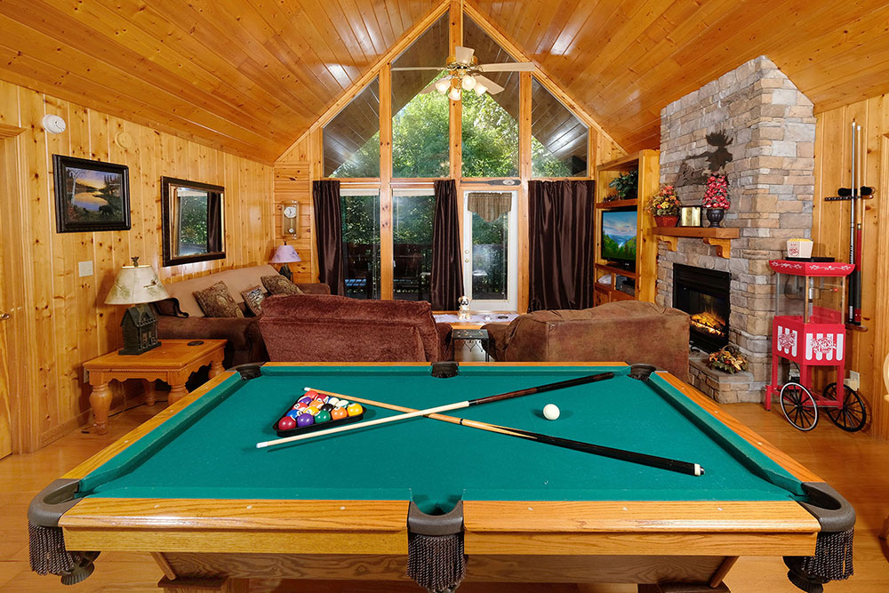 Pigeon Forge Cabin - Simply Country - Featured Image