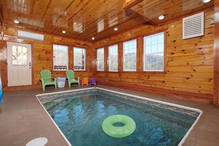 Pigeon Forge Cabin - Splash 'N Mountain Lookout - Featured Image