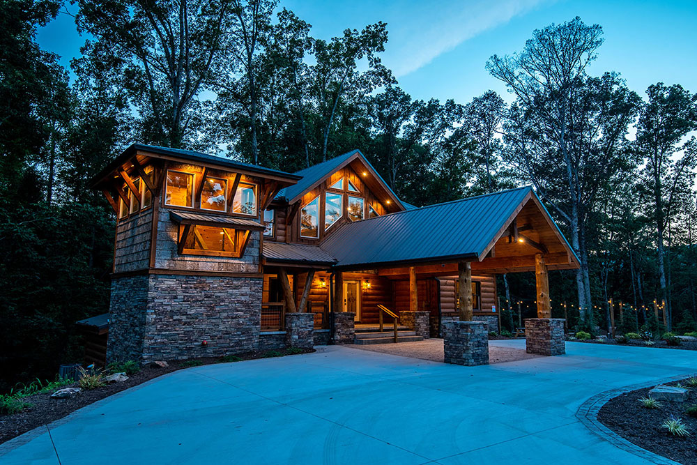 Pigeon Forge Cabin - Treehouse River Lodge - Featured Image