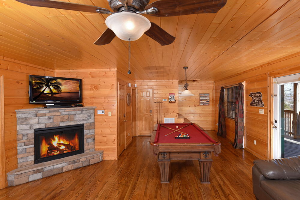Pigeon Forge Cabin - Wild Bear Lodge - Featured Image