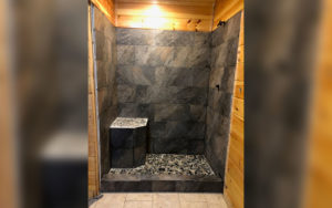 Pigeon Forge Cabin - Angel Haven - Bathroom