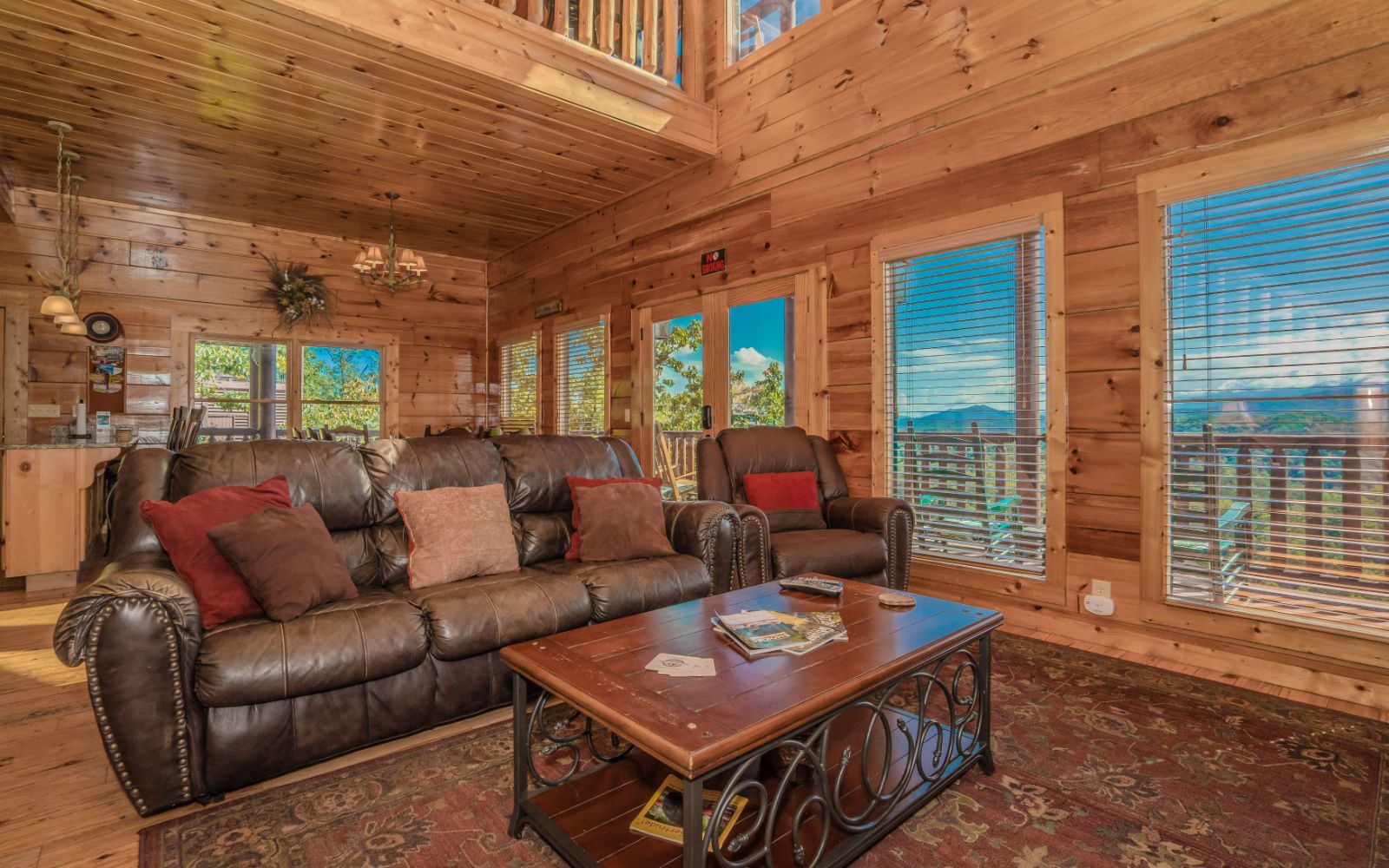 Deer Leap - Pigeon Forge TN Cabins