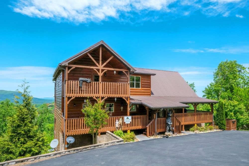 Pigeon Forge Cabin - A Cloud 9 - Featured