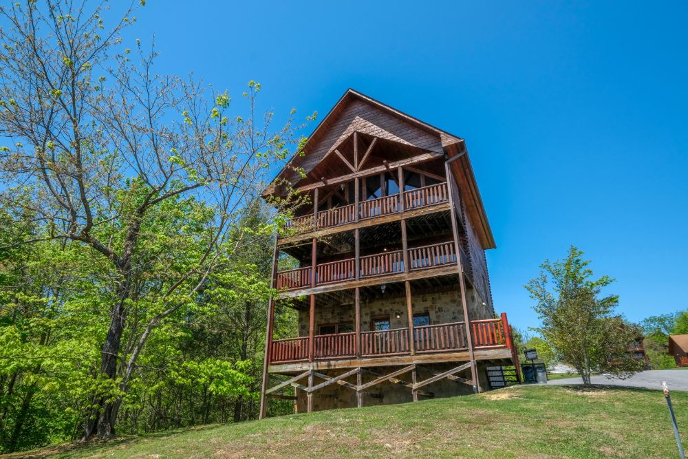 Pigeon Forge Cabin - Sugar and Spice - Featured