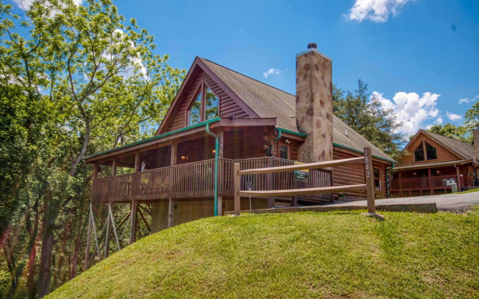 Bear Cabins Pigeon Forge Tn BEAR FEET RETREAT