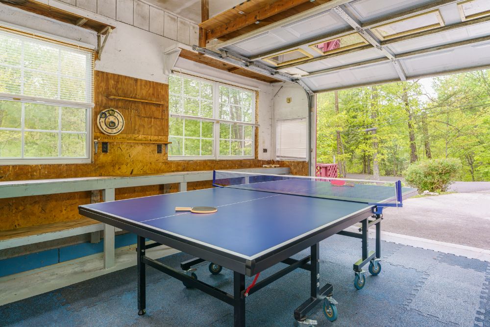 Pigeon Forge - Brenna's Fox Den - Featured