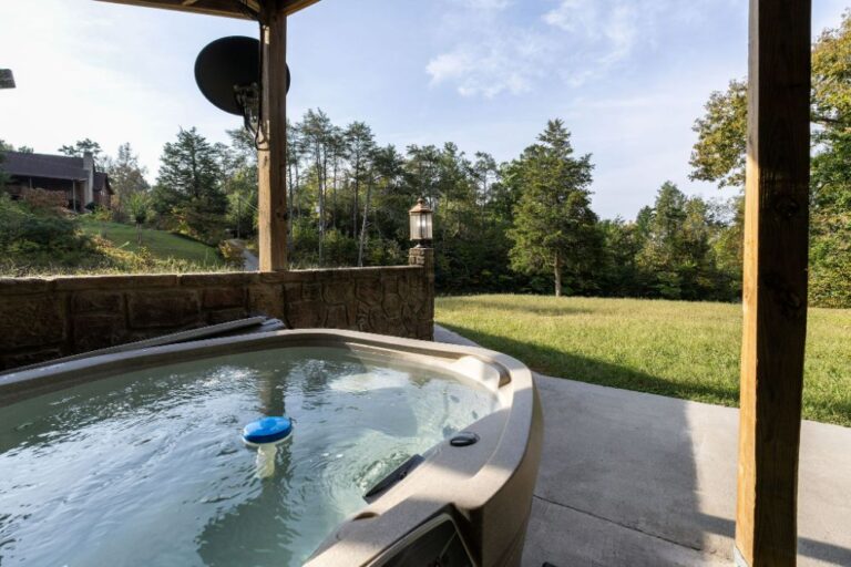 Pigeon Forge - Goody's Lakeside Getaway - Featured