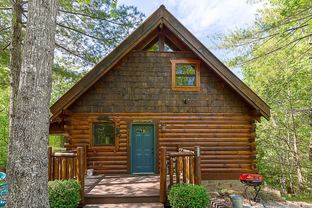 Pigeon Forge - Nestled Inn - Featured