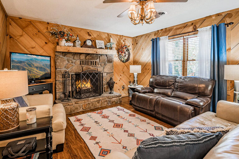 pigeon forge wooded bliss featured