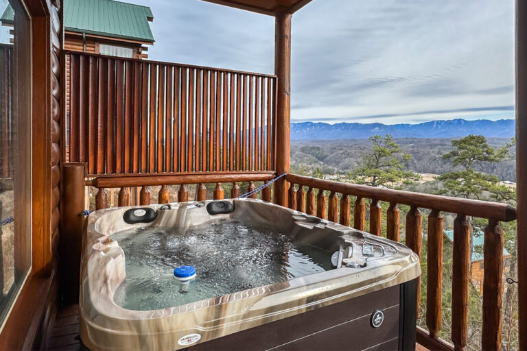 pigeon forge on eagles wings featured image hot tub with view