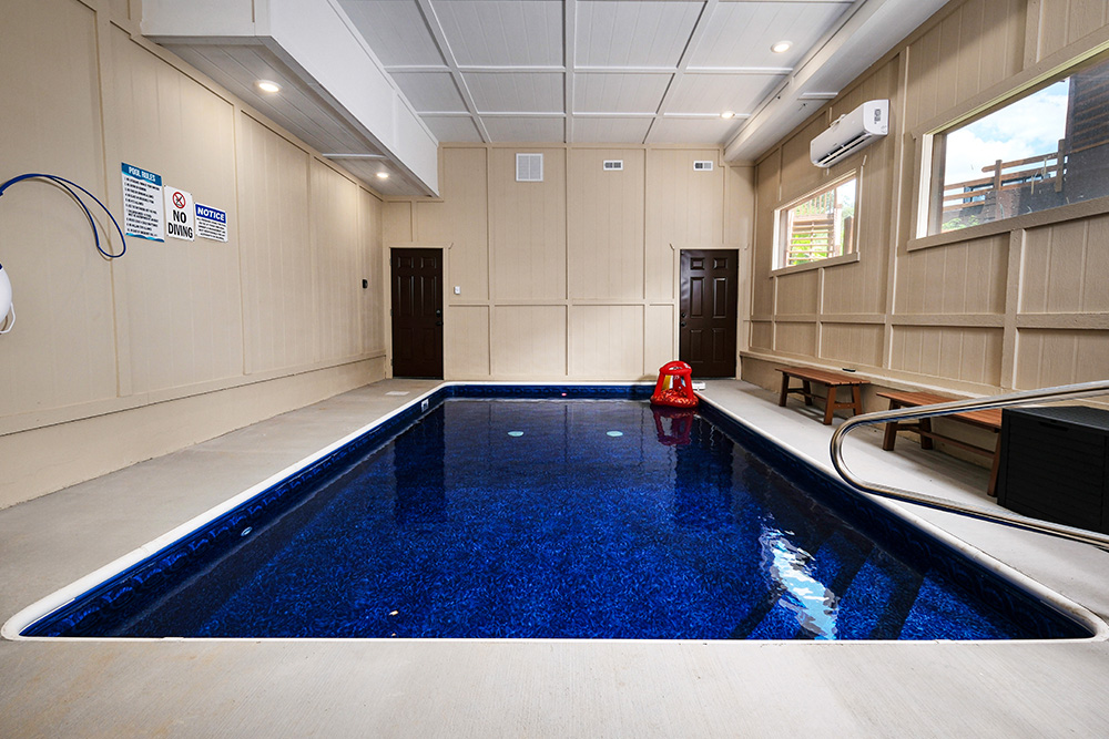 Pigeon Forge - Whispering Pines Escape - Featured