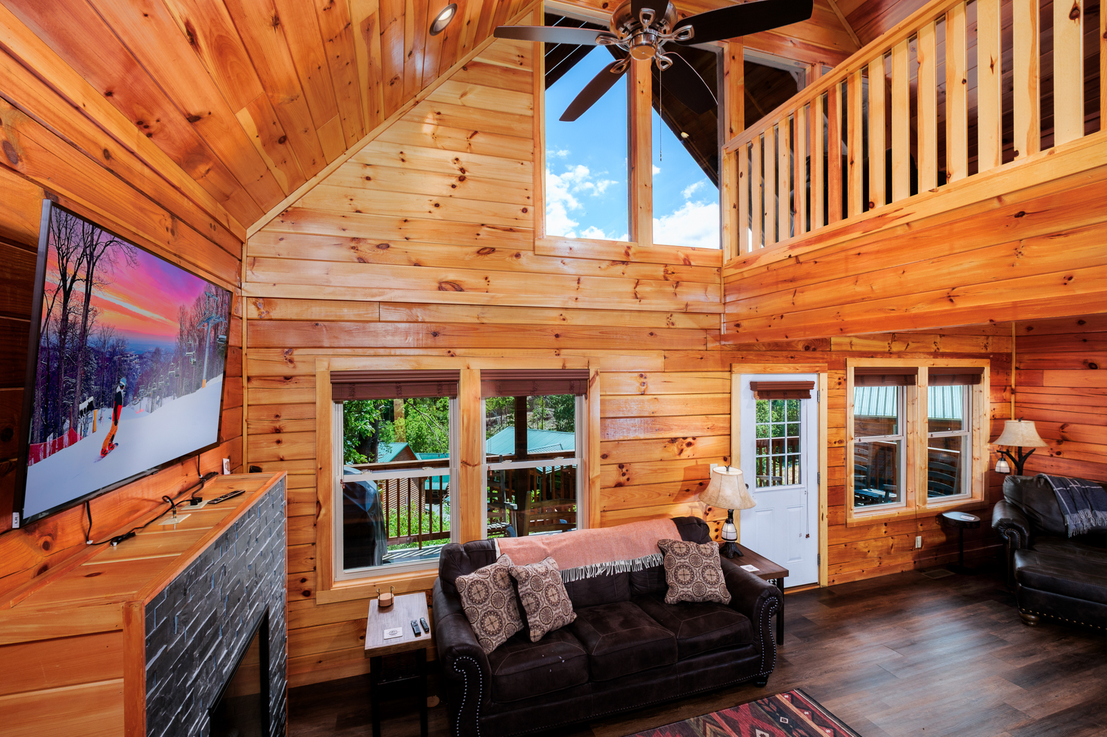 The Greenbrier - Pigeon Forge TN Cabins