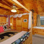 Pigeon Forge - Stolen Moments - Bedroom