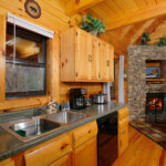 Pigeon Forge - Stolen Moments - Kitchen