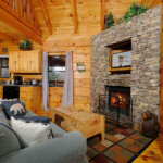 Pigeon Forge - Stolen Moments - Living Room